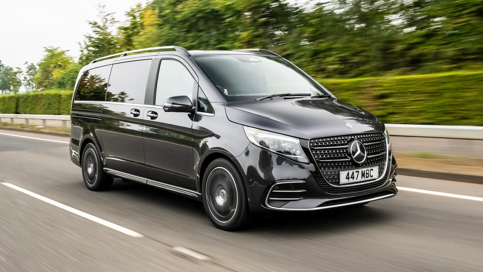 8-9 Seater Minibus exterior
